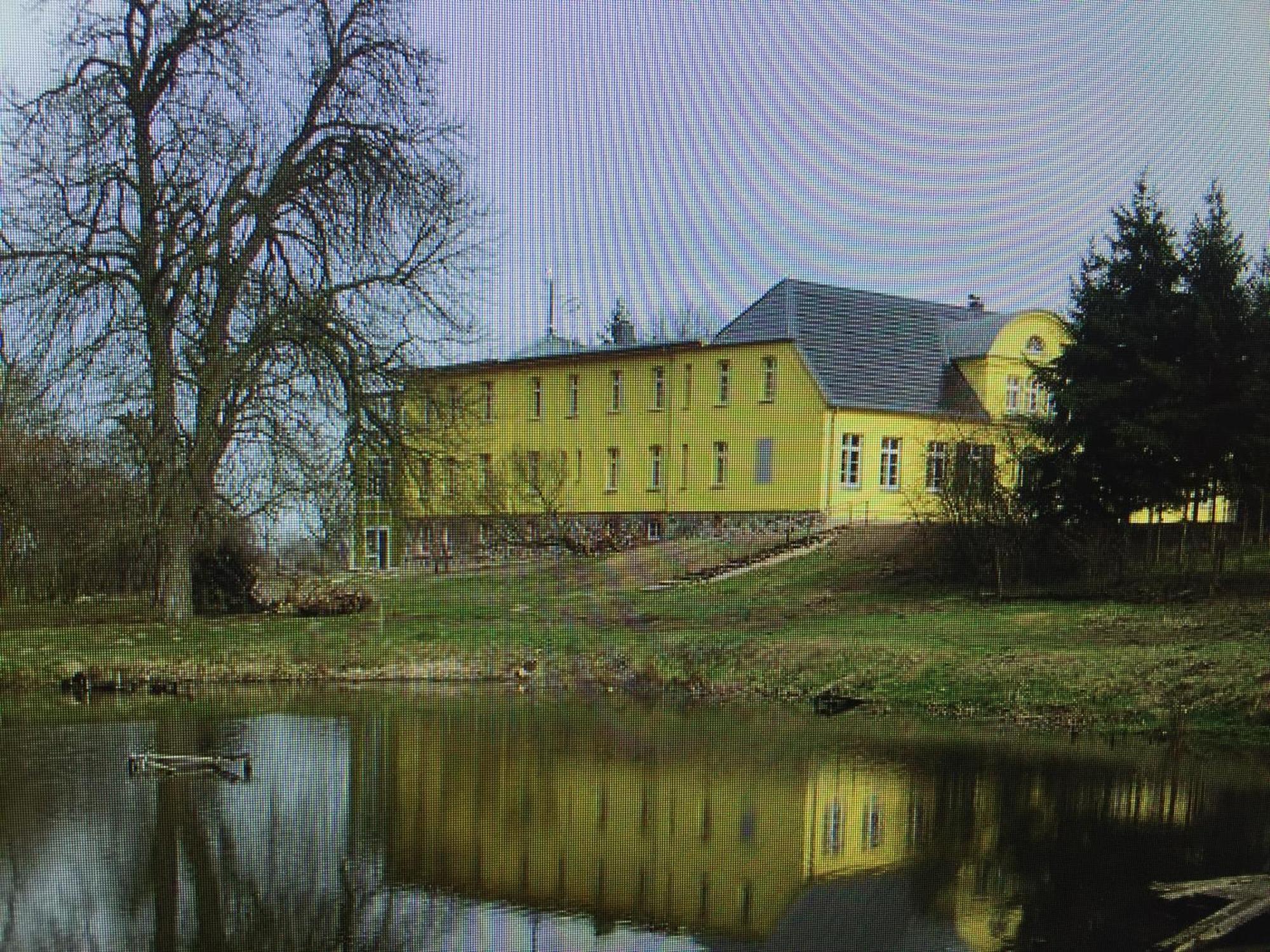 Gutshaus Mit Seeblick - Oekologisch & Nachhaltig Lubow Exterior foto